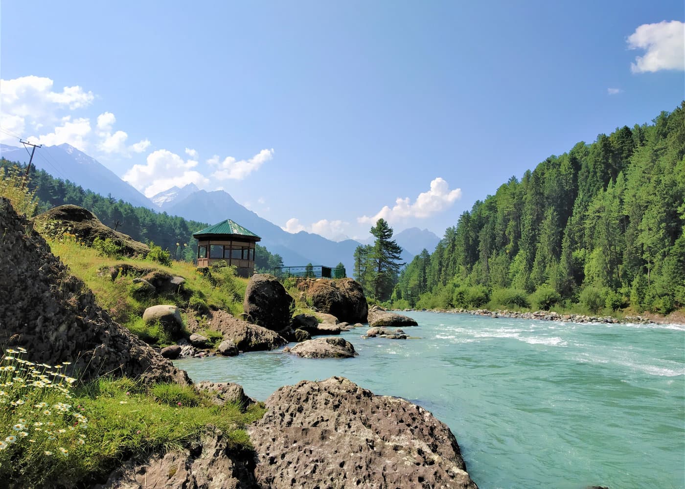 Kashmir: Srinagar, Gulmarg & Pahalgam